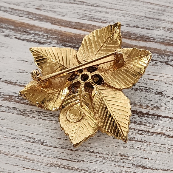 St. John vintage crystal ladybug brooch - Picture 6 of 9